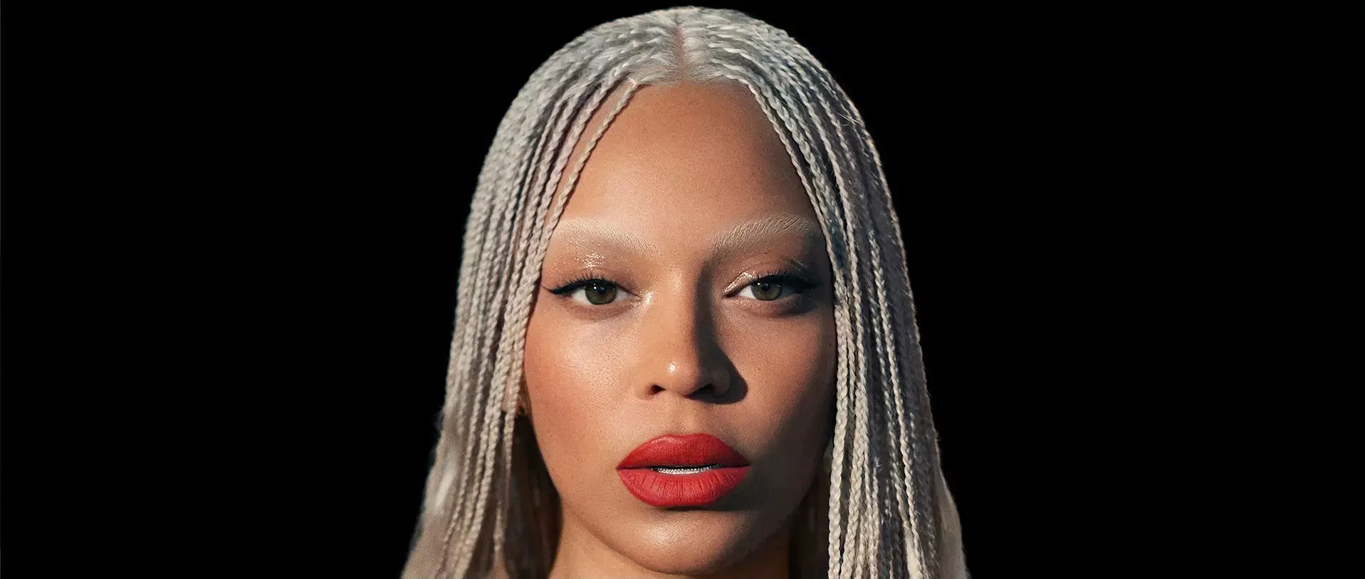 Fanatix - Hero image of main subject for this landing page