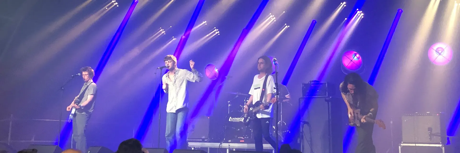 Fanatix - Hero image of main subject for this landing page