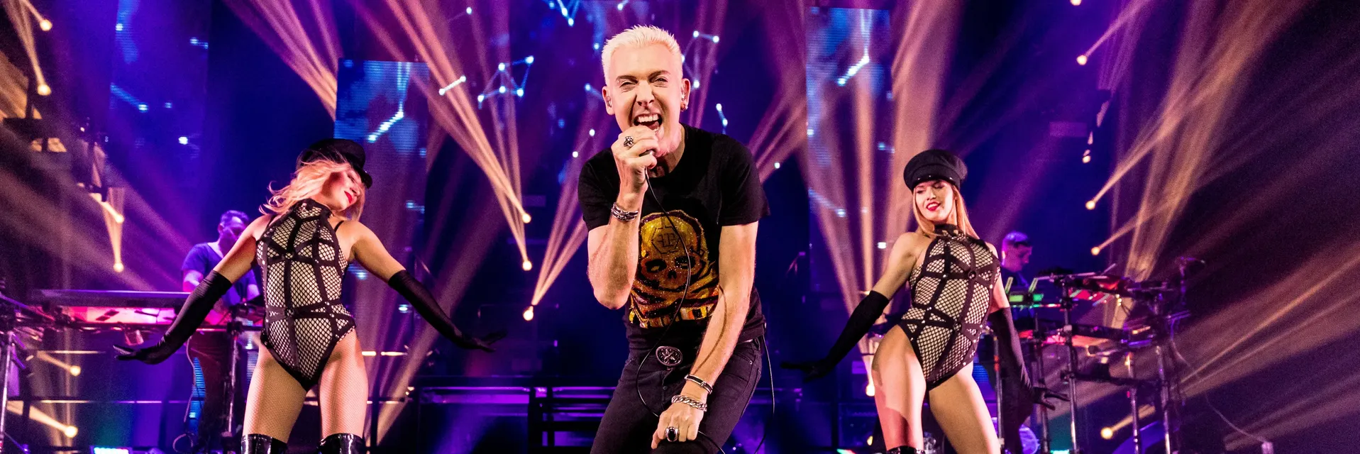 Fanatix - Hero image of main subject for this landing page