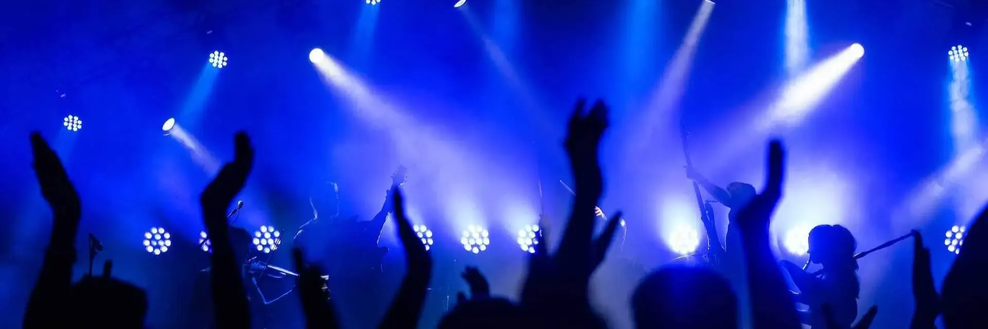 Fanatix - Hero image of main subject for this landing page