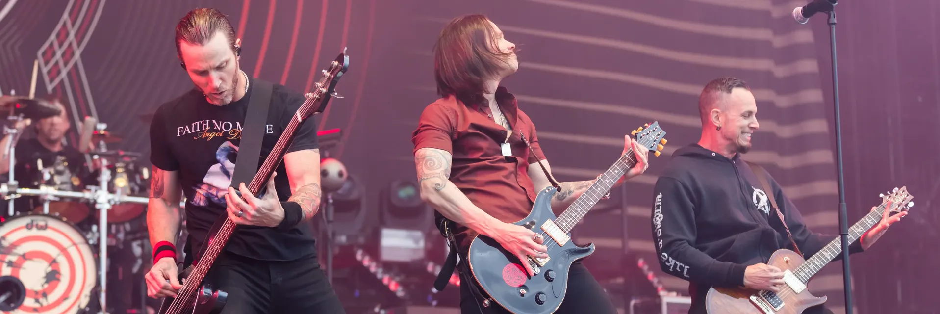 Fanatix - Hero image of main subject for this landing page