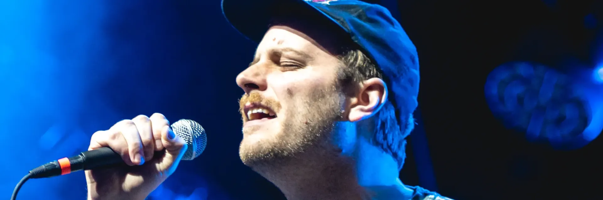 Fanatix - Hero image of main subject for this landing page