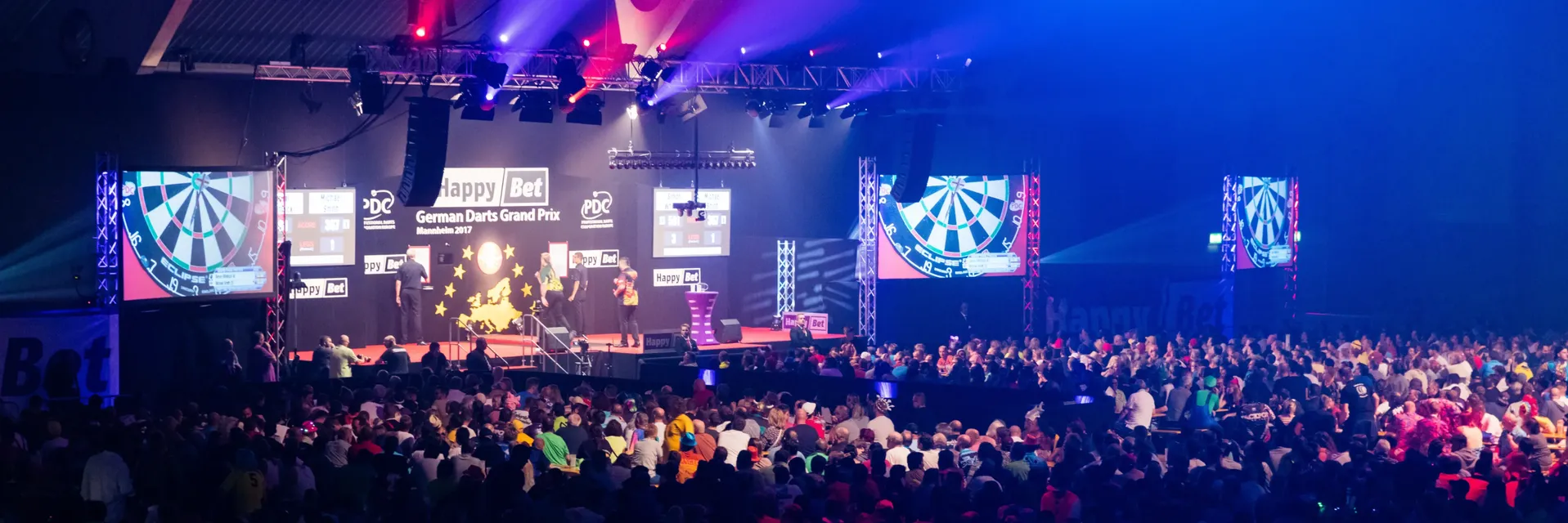 Fanatix - Hero image of main subject for this landing page