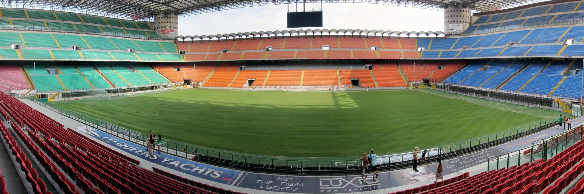 Fanatix - Hero image of main subject for this landing page