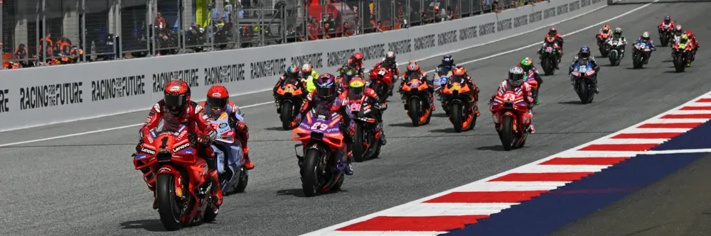 Fanatix - Hero image of main subject for this landing page