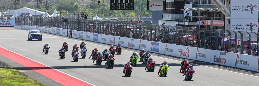 Fanatix - Hero image of main subject for this landing page